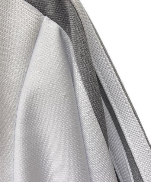 neith.（ネイス）neith. (ネイス) ANGLED SHAPE TRACK JACKET ホワイト サイズ:Fの古着・服飾アイテム