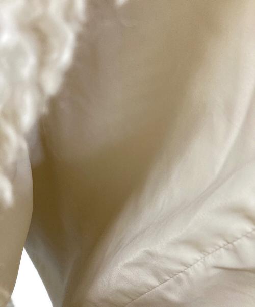 MIESROHE（ミースロエ）MIESROHE (ミースロエ) シャギーベスト アイボリー サイズ:Freeの古着・服飾アイテム