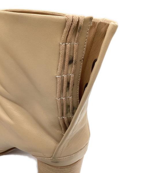 Maison Margiela（メゾンマルジェラ）Maison Margiela (メゾンマルジェラ) Tabiアンクルブーツ ベージュ サイズ:37の古着・服飾アイテム