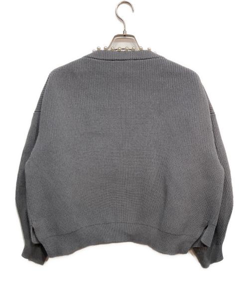 Adam et Rope（アダム エ ロペ）Adam et Rope (アダム エ ロペ) 【サステナブル】パール付きカーディガン グレー サイズ:Freeの古着・服飾アイテム