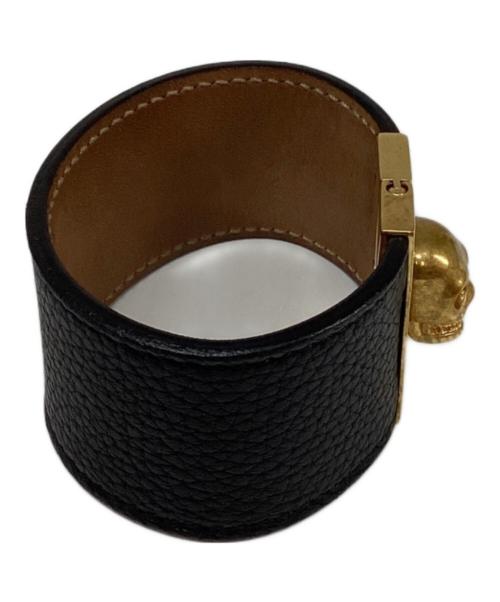 ALEXANDER McQUEEN（アレキサンダーマックイーン）ALEXANDER McQUEEN (アレキサンダーマックイーン) スカルレザーブレスレット ブラックの古着・服飾アイテム