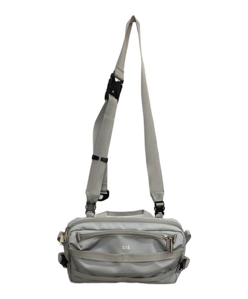 CIE（シー）CIE (シー) GRID3 2WAY SLING BAG ライトグレーの古着・服飾アイテム