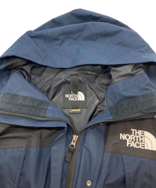 THE NORTH FACE（ザ ノース フェイス）THE NORTH FACE (ザ ノース フェイス) MOUNTAIN LIGHT JACKET ネイビー×ブラック サイズ:Lの古着・服飾アイテム