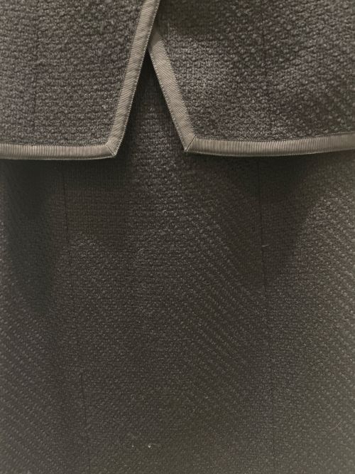CHANEL（シャネル）CHANEL (シャネル) ココボタンツイードセットアップ ブラック×ゴールド サイズ:FREEの古着・服飾アイテム