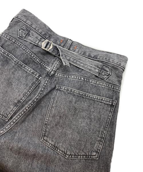 NEEDBY heritage（ニードバイヘリテージ）NEEDBY heritage (ニードバイヘリテージ) BEAUTY&YOUTH (ビューティーアンドユース) 別注KOH デニムパンツ グレー サイズ:W27の古着・服飾アイテム