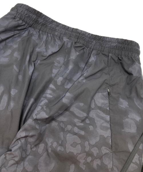 Y-3（ワイスリー）Y-3 (ワイスリー) M LEOPARD PRINT FOOTBALL PANTS ブラック サイズ:Sの古着・服飾アイテム