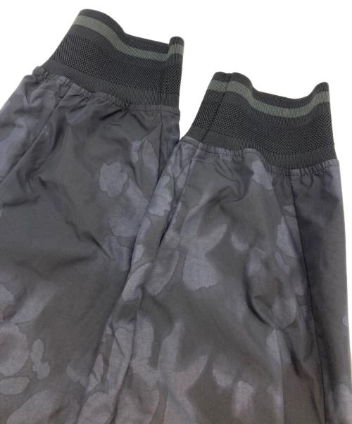 Y-3（ワイスリー）Y-3 (ワイスリー) M LEOPARD PRINT FOOTBALL PANTS ブラック サイズ:Sの古着・服飾アイテム