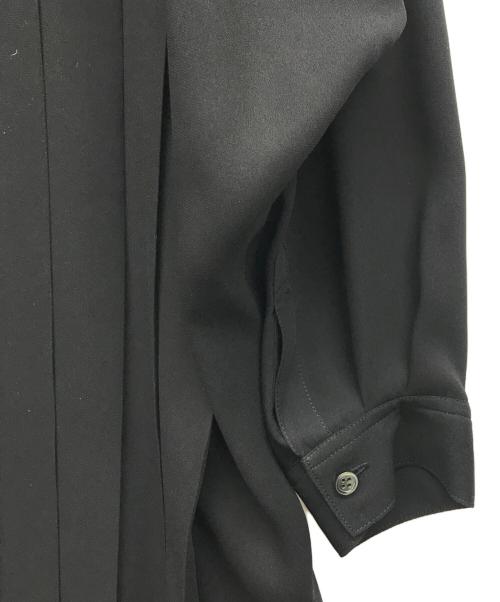 BEARDSLEY（ビアズリー）BEARDSLEY (ビアズリー) 後ろプリーツシャツワンピース ブラック サイズ:Fの古着・服飾アイテム