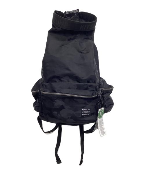 maison kitsune（メゾンキツネ）MAISON KITSUNE (メゾンキツネ) EASTPAK (イーストパック) MK TOPROLL BACKPACK ブラック 未使用品の古着・服飾アイテム