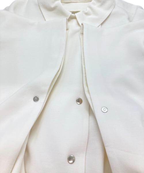 LOUNIE（ルーニー）LOUNIE (ルーニー) ポンチョシルエットアウタージャケット ホワイト サイズ:36の古着・服飾アイテム