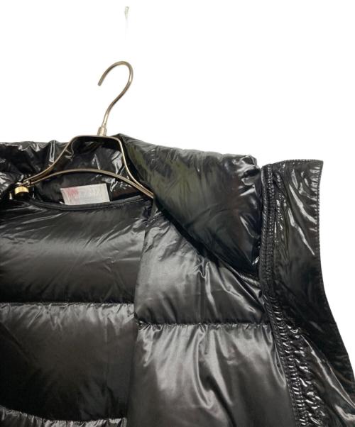 RED VALENTINO（レッドヴァレンティノ）RED VALENTINO (レッドヴァレンティノ) フード付ダウンコート ブラック サイズ:36の古着・服飾アイテム