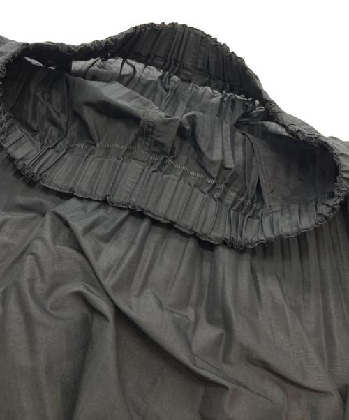 慈雨（ジウ）慈雨 (ジウ) プリーツパンツ ブラック サイズ:40の古着・服飾アイテム