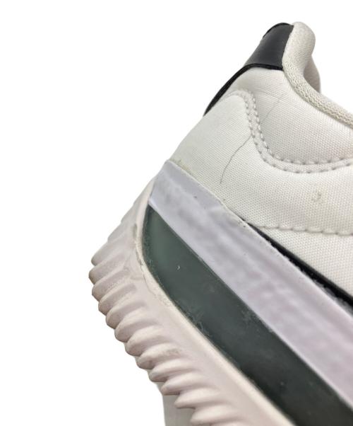 NIKE（ナイキ）NIKE (ナイキ) BRSB　ビーアールエスビー　スニーカー グレー サイズ:27.5の古着・服飾アイテム