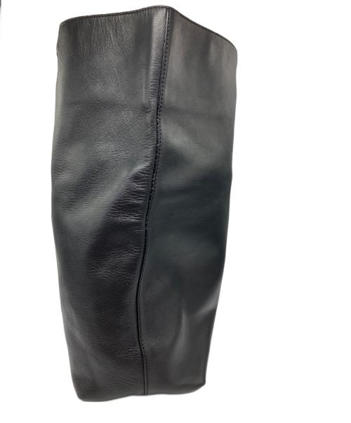 J&M DAVIDSON（ジェイ＆エム デヴィッドソン）J&M DAVIDSON (ジェイ＆エム デヴィッドソン) 2WAYトートクラッチ ブラックの古着・服飾アイテム