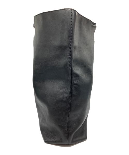 J&M DAVIDSON（ジェイ＆エム デヴィッドソン）J&M DAVIDSON (ジェイ＆エム デヴィッドソン) 2WAYトートクラッチ ブラックの古着・服飾アイテム