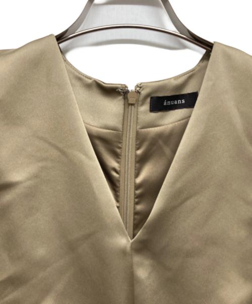 anuans（アニュアンス）anuans (アニュアンス) サテンナローワンピース ベージュ サイズ:Sの古着・服飾アイテム