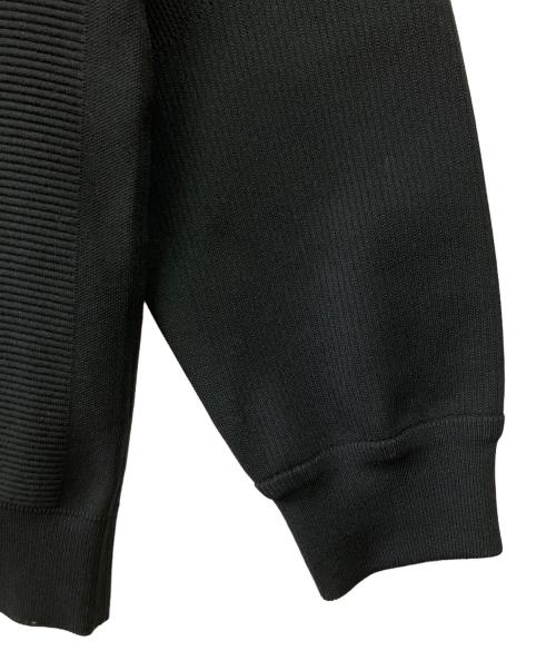 DESCENTE ALLTERRAIN（デザイント オルテライン）Descente ALLTERRAIN (デザイント オルテライン) フュージョンニットストライプクルーネック ブラック サイズ:Fの古着・服飾アイテム