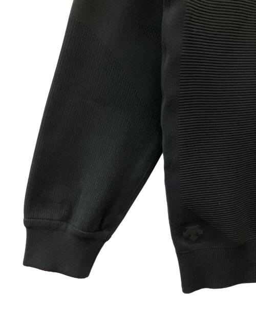 DESCENTE ALLTERRAIN（デザイント オルテライン）Descente ALLTERRAIN (デザイント オルテライン) フュージョンニットストライプクルーネック ブラック サイズ:Fの古着・服飾アイテム