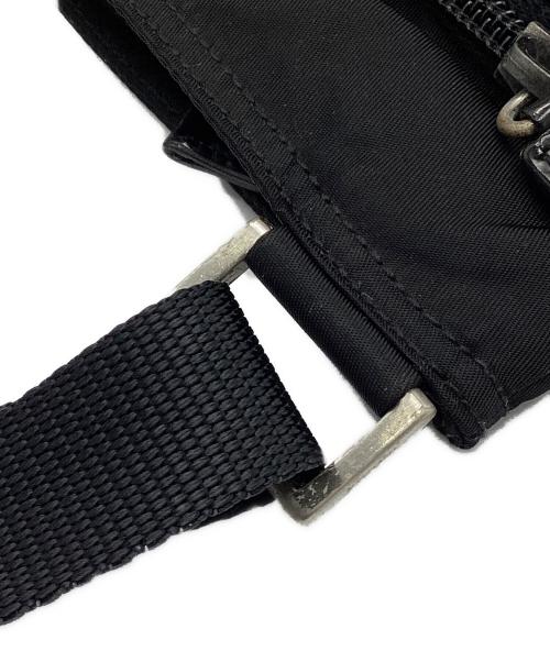 PRADA（プラダ）PRADA (プラダ) ナイロンショルダーバッグ ブラックの古着・服飾アイテム