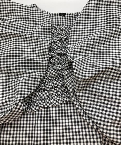 BayBee（ベイビー）BayBee (ベイビー) スランティングフリルブラウス ブラック×ホワイト サイズ:FREEの古着・服飾アイテム