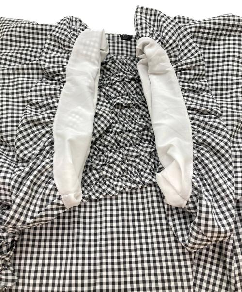 BayBee（ベイビー）BayBee (ベイビー) スランティングフリルブラウス ブラック×ホワイト サイズ:FREEの古着・服飾アイテム