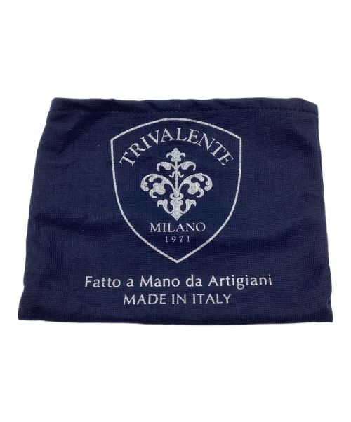 TRIVALENTE（トリヴァレンテ）TRIVALENTE (トリヴァレンテ) 長財布 ショッキングピンクの古着・服飾アイテム