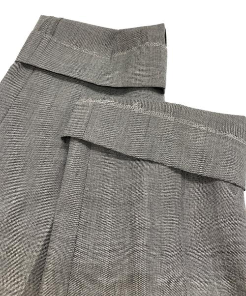 LOEWE（ロエベ）LOEWE (ロエベ) センタープレスタイトウールスラックスパンツ グレー サイズ:32の古着・服飾アイテム