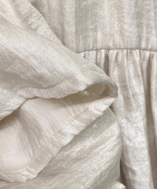 rosy monster（ロージーモンスター）rosy monster (ロージーモンスター) loose tiered satin skirt アイボリー サイズ:Mの古着・服飾アイテム