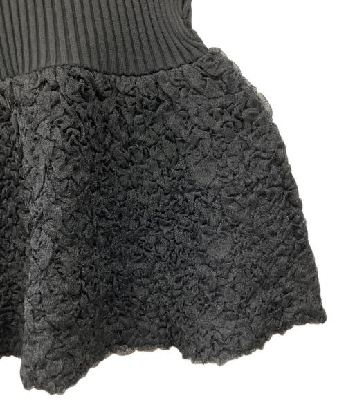 FRAY ID（フレイ アイディー）FRAY ID (フレイ アイディー) シュリンクジャガードペプラムニット ブラック サイズ:Fの古着・服飾アイテム