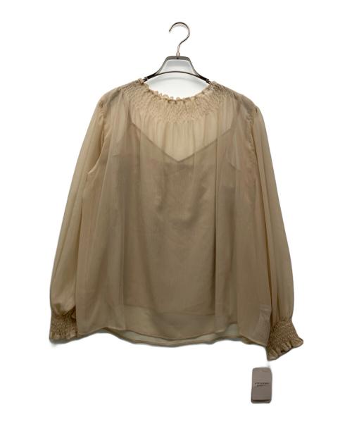 Spick and Span（スピックアンドスパン）Spick and Span (スピックアンドスパン) シャーリングギャザーヨウリュウブラウス ベージュ サイズ:Free 未使用品の古着・服飾アイテム