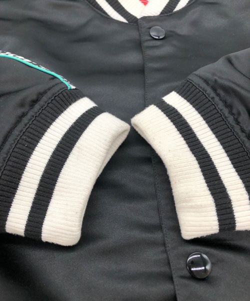 MITCHELL & NESS（ミッチェルアンドネス）MITCHELL & NESS (ミッチェルアンドネス) JUST★DON (ジャストドン) スタジャン ブラック サイズ:Mの古着・服飾アイテム