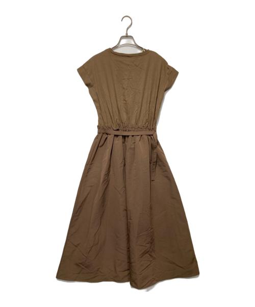 green label relaxing（グリーンレーベルリラクシング）green label relaxing (グリーンレーベルリラクシング) カットソー × タフタ ベルト ワンピース ブラウン サイズ:-の古着・服飾アイテム