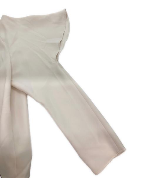 Noble（ノーブル）Noble (ノーブル) バウンスサテンドレープショルダーブラウス オフホワイト サイズ:FREEの古着・服飾アイテム