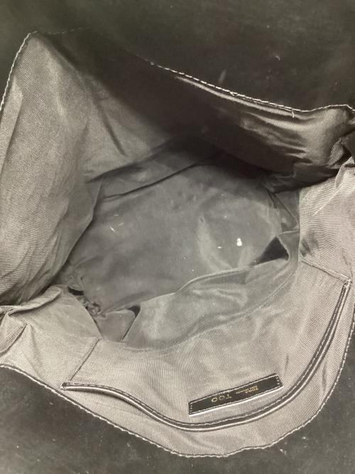 TOGA TOO（トーガ・トゥ）TOGA TOO (トーガ・トゥ) WESTERN SHOULDER BAG ブラックの古着・服飾アイテム