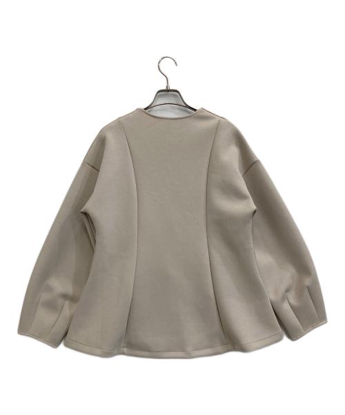 Emma Taylor（エマテイラー）Emma Taylor (エマテイラー) ダンボールペプラムカーディガン ベージュ サイズ:F 未使用品の古着・服飾アイテム