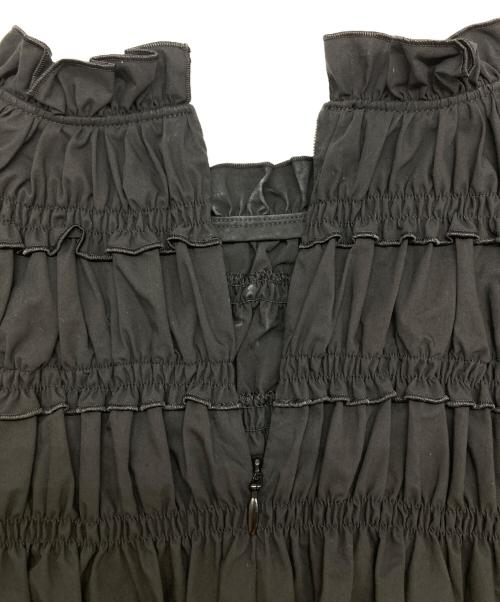 MECRE（メクル）MECRE (メクル) SHRRING GATHER BLOUSE ブラック サイズ:FREEの古着・服飾アイテム