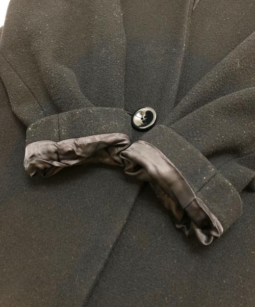 TIARA（ティアラ）TIARA (ティアラ) ギャザースリーブハーフコート ブラック サイズ:表記無しの古着・服飾アイテム