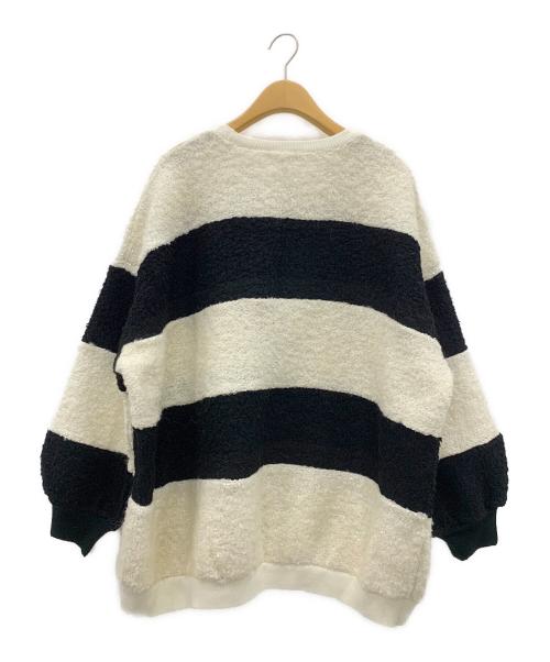 darich（ダーリッチ）darich (ダーリッチ) アップリケブークレトップス ホワイト×ブラック サイズ:ＳＩＺＥ　ＦＲＥＥの古着・服飾アイテム