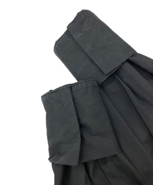 TSURU by MARIKO OIKAWA（ツルバイマリコオイカワ）TSURU by MARIKO OIKAWA (ツルバイマリコオイカワ) Pirouette パールペプラムブラウス ブラック サイズ:-の古着・服飾アイテム