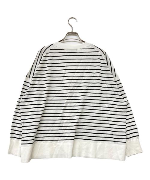 UNTITLED（アンタイトル）UNTITLED (アンタイトル) ワイドシルエットカーディガン ホワイト サイズ:48 未使用品の古着・服飾アイテム