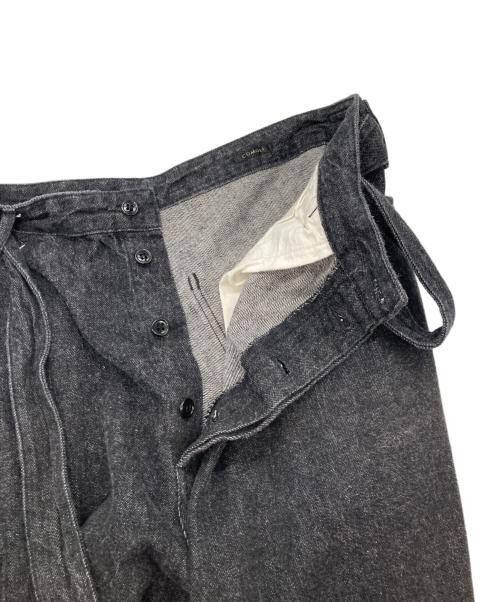 COMOLI（コモリ）COMOLI (コモリ) デニムベルテッドパンツ ブラック サイズ:3の古着・服飾アイテム