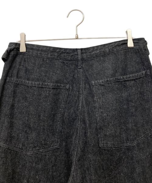COMOLI（コモリ）COMOLI (コモリ) デニムベルテッドパンツ ブラック サイズ:3の古着・服飾アイテム