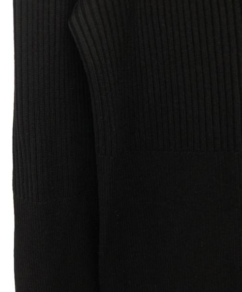 CFCL（シーエフシーエル）CFCL (シーエフシーエル) BS RIB V-NECK TOP ブラック サイズ:1の古着・服飾アイテム