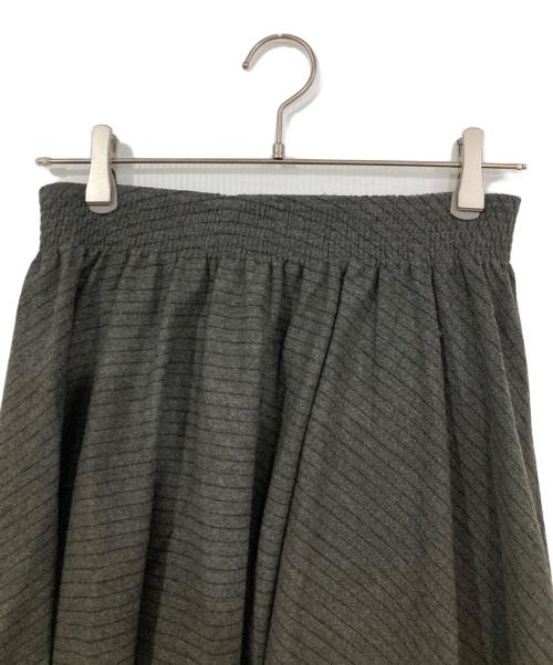 BARNEYS NEWYORK（バーニーズ・ニューヨーク）BARNEYS NEWYORK (バーニーズ・ニューヨーク) ウールマキシスカート グレー サイズ:38の古着・服飾アイテム