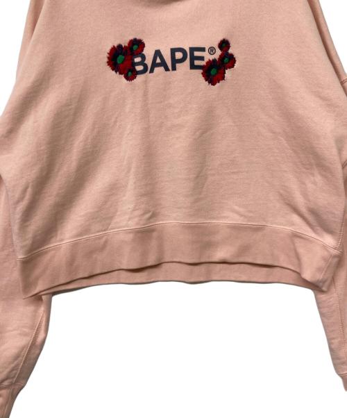 A BATHING APE（アベイシングエイプ）A BATHING APE (アベイシングエイプ) 刺繍クロップドパーカー ピンク サイズ:Freeの古着・服飾アイテム