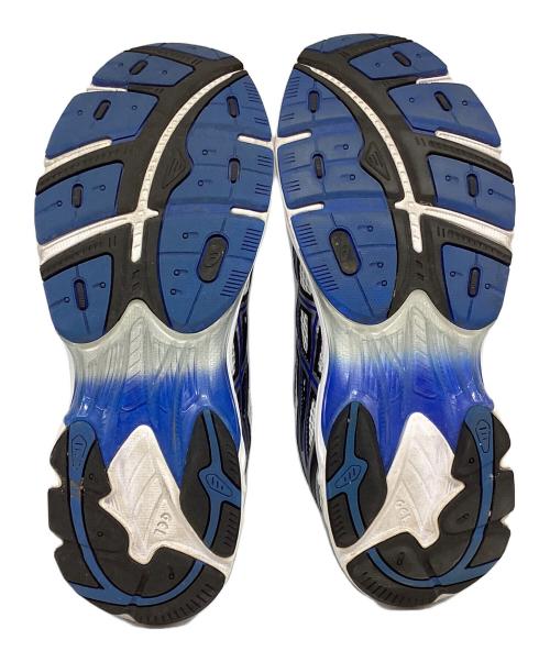 asics（アシックス）asics (アシックス) スニーカー ホワイト×ブルー サイズ:27.5の古着・服飾アイテム