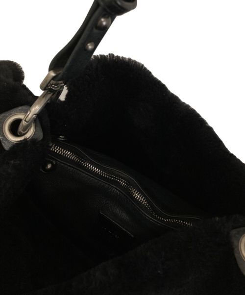 JAMIN PUECH（ジャマンピュエッシュ）JAMIN PUECH (ジャマンピュエッシュ) ムートンワンショルダーバッグ ブラックの古着・服飾アイテム