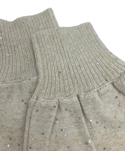 TONAL（トーナル）TONAL (トーナル) スパンコールVネックニット アイボリー サイズ:38の古着・服飾アイテム