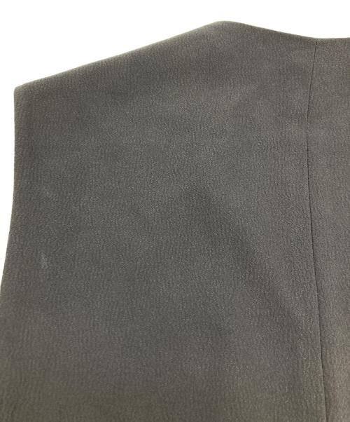 icB（アイシービー）icB (アイシービー) BackSatinGeorgetteノーカラージレ グレー サイズ:4の古着・服飾アイテム