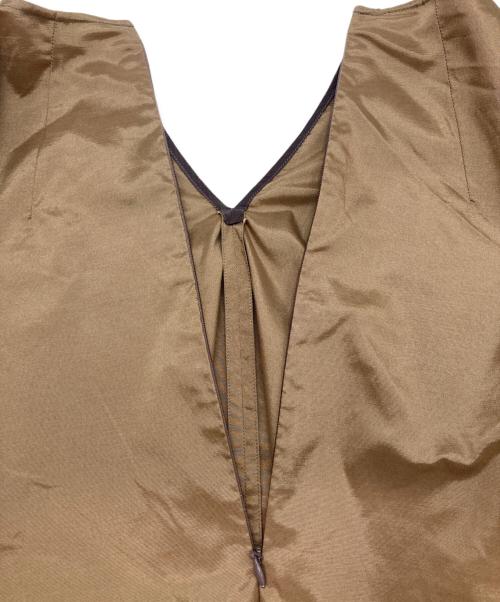 EFFE BEAMS（エッフェ ビームス）EFFE BEAMS (エッフェ ビームス) フラワーカフスブラウス ブラウン サイズ:36の古着・服飾アイテム